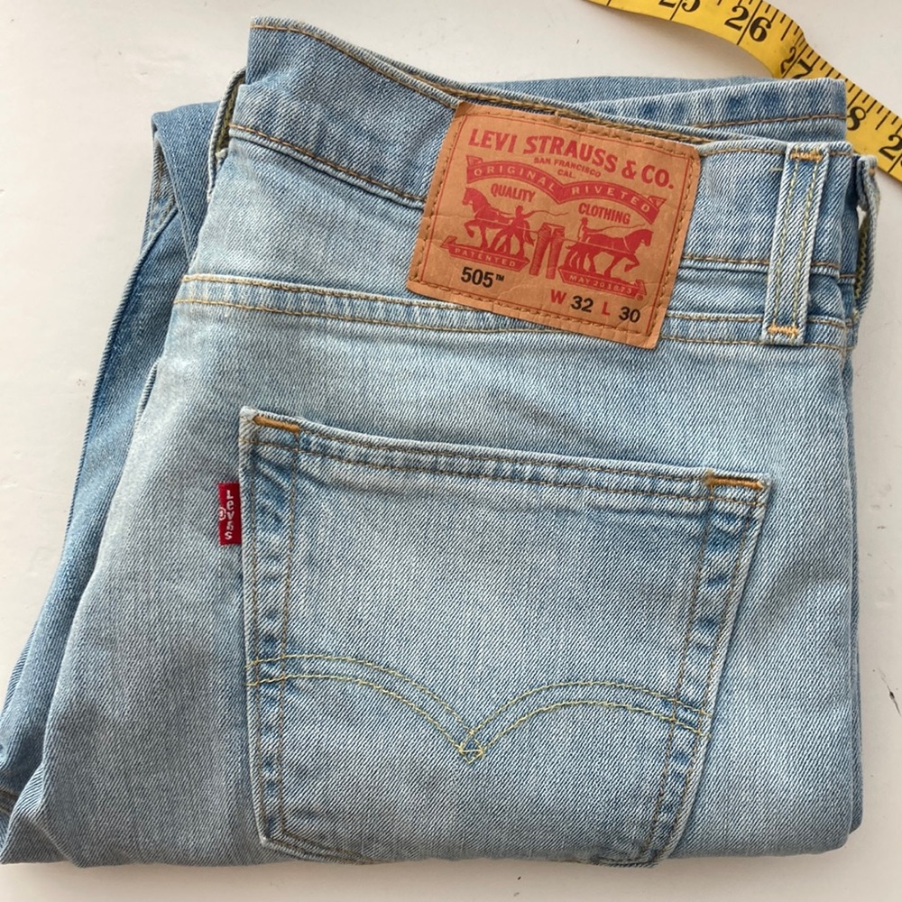 Men’s Levi’s 505s 32x30 Jeans. Light blue.